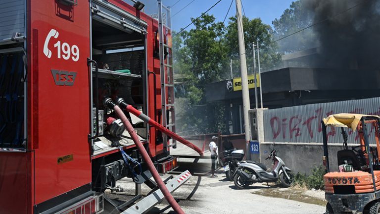 Καθηγητής ο εμπρηστής της Βάρης - Διατηρούσε πανεπιστημιακή θέση και δίδασκε σε σχολές της Ελληνικής Αστυνομίας