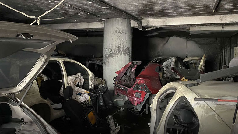  Νέο Ηράκλειο: Η φωτιά σε συνεργείο αποκάλυψε αποθήκη κλεμμένων οχημάτων