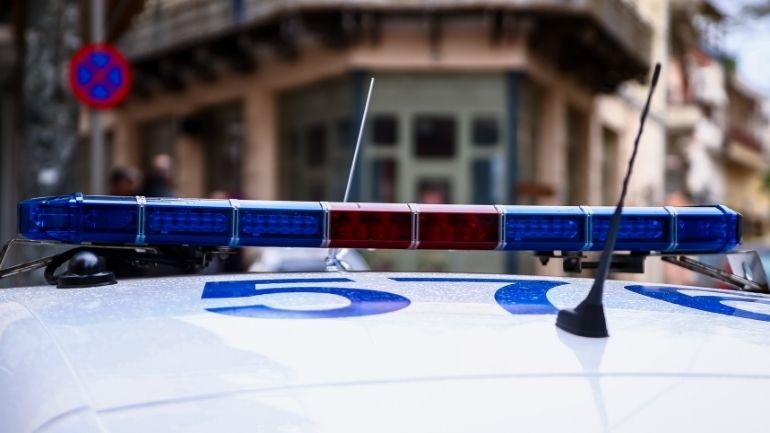 Εξαρθρώθηκε κύκλωμα σωματεμπορίας στο κέντρο της Αθήνας – Γυναίκα βρέθηκε κρεμασμένη σε μπαλκόνι