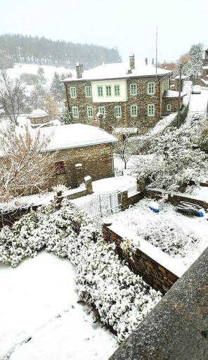 Επιτέλους, κατέφθασε ο χειμώνας στο Νυμφαίο της Φλώρινας! ( Φωτο : Μ. Τσίρλης