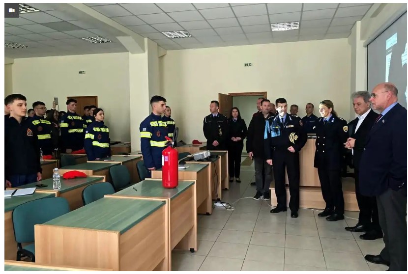 Στη Σχολή Πυροσβεστών Πτολεμαΐδας ο Γ.Γ. Πολιτικής Προστασίας με τον Περιφερειάρχη Δυτικής Μακεδονίας. Επίσκεψη και στο Τσοτύλι
