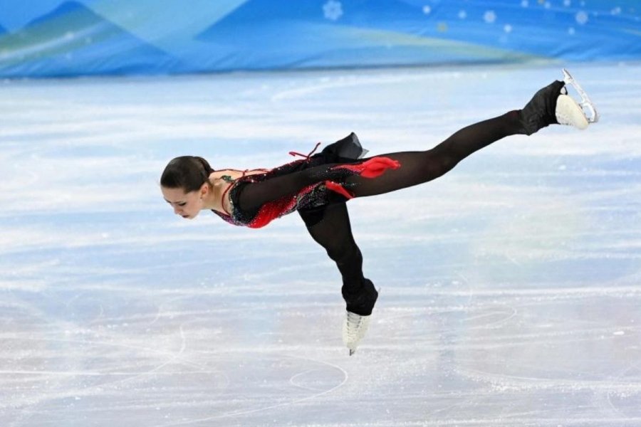 Η Καμίλα Βαλίεβα έκανε δύο φορές τετραπλό άξελ στο καλλιτεχνικό πατινάζ στους Χειμερινούς Ολυμπιακούς Αγώνες του Πεκίνου