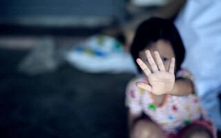 Φρίκη στα Τρίκαλα – Σοκάρει η περιγραφή της 4χρονης – Πώς ασέλγησε ο πατέρας της (Αστυνομικός)