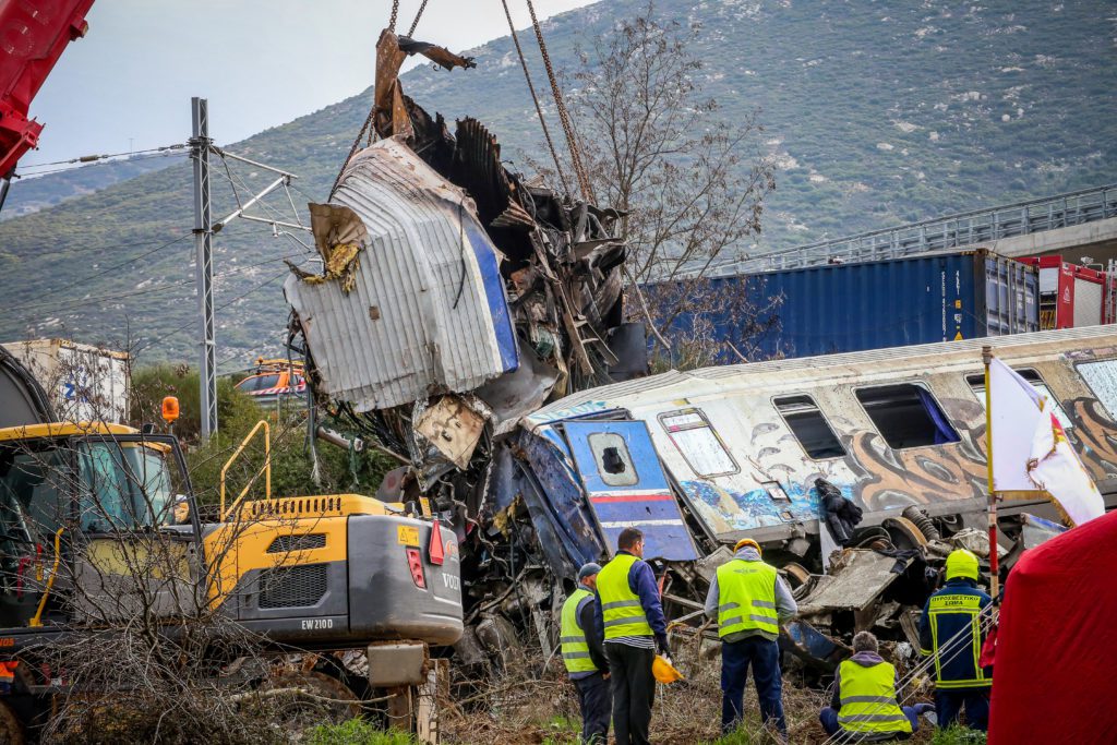 Έγκλημα στα Τέμπη: Νίπτει τας χείρας της η Hellenic Train για τα εκρηκτικά υγρά και αέρια