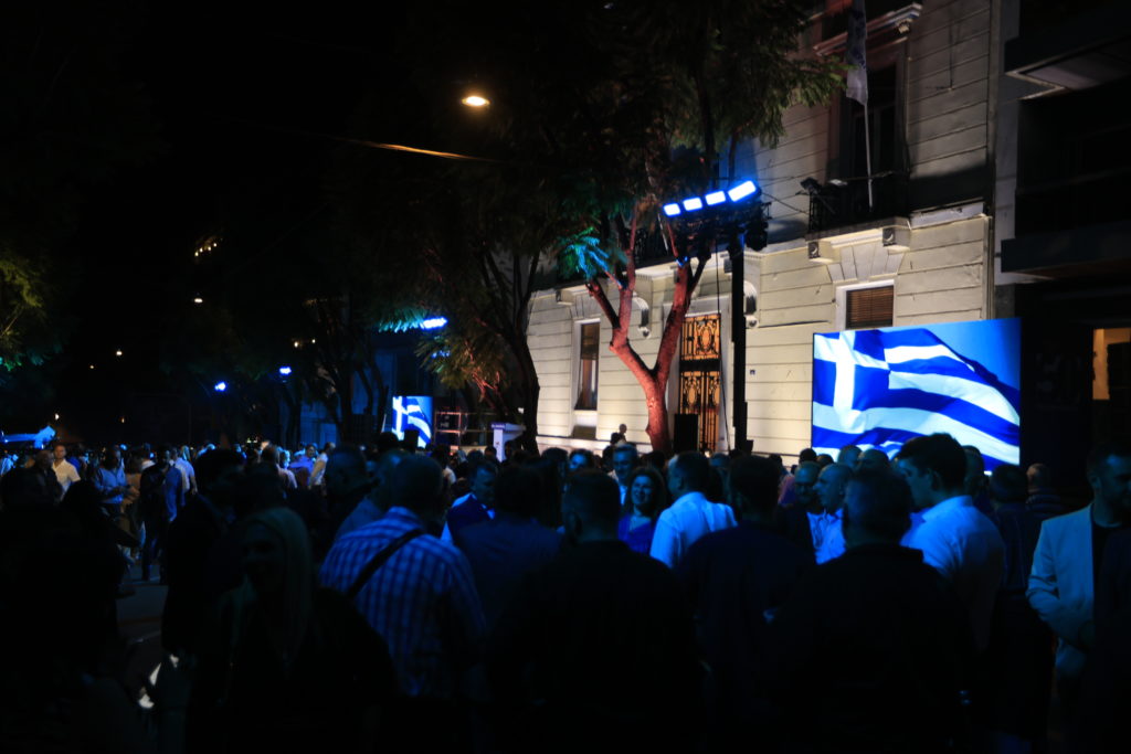 Γαλάζιο Street party: Έλειπε και ο Μεϊμαράκης μαζί με Καραμανλή-Σαμαρά – Ενόχληση στο Μαξίμου