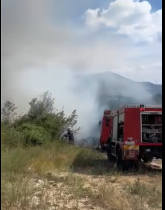  Βλάστη Εορδαίας (Γιάννης Τζιούμαρης) - Ευχαριστώ θερμά τους νέους της Βλάστης και τους κατοίκους της που συνέδραμαν άμεσα και έγκαιρα ως εθελοντές στην κατάσβεση της πυρκαγιάς 