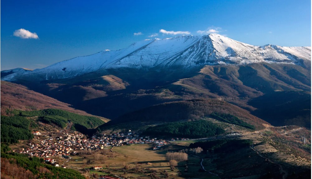 Άσκιο: Διαδρομή σε ένα διαφορετικό βουνό χωρίς σκιά στην Δυτική Μακεδονία
