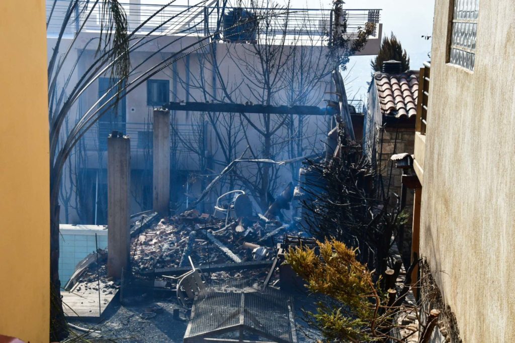 Πτολεμαΐδα: Πυρκαγιά έκαψε αποθήκη στο Μεσόβουνο