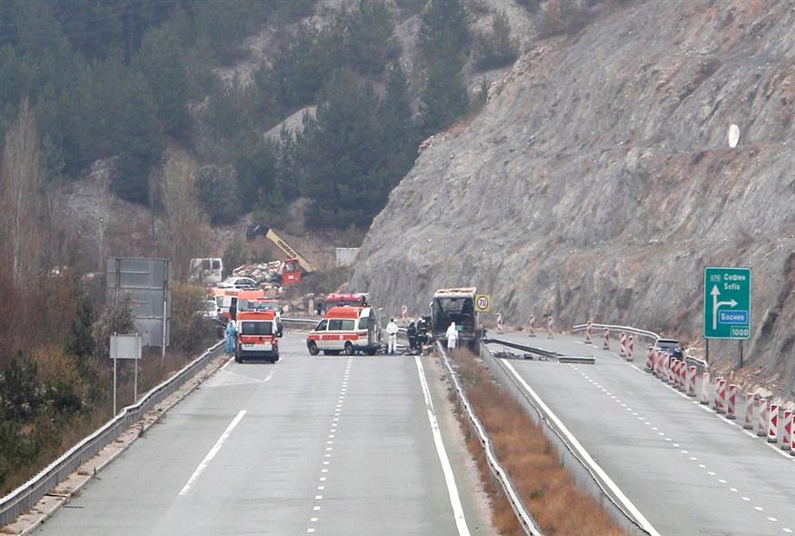 Βουλγαρία: Δίδυμα 4 ετών τα μικρότερα θύματα της τραγωδίας - Δεν είχε άδεια κυκλοφορίας το λεωφορείο