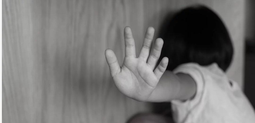 Ζάκυνθος: Μητέρα κακοποιούσε τα ανήλικα παιδιά της για τρία χρόνια
