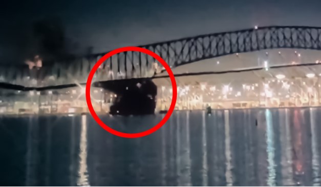  Σοκαριστικά βίντεο από τη Βαλτιμόρη: Πλοίο έπεσε σε γέφυρα και προκάλεσε την κατάρρευση της