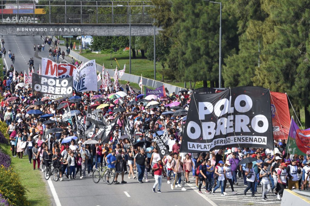 Αργεντινή: Οργή λαού στις 100 ημέρες σκληρής λιτότητας του Μιλέι – Δυναμικές διαδηλώσεις και επεισόδια