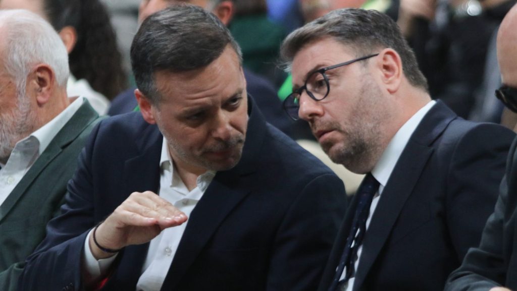 Συνέδριο ΠΑΣΟΚ: Συμβιβασμοί και παρασκηνιακές διαπραγματεύσεις