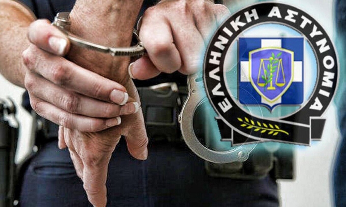 Πτολεμαΐς: Κλοπή  2 καρτών από 54χρονο μαζί με ανήλικο - Συλλήψεις