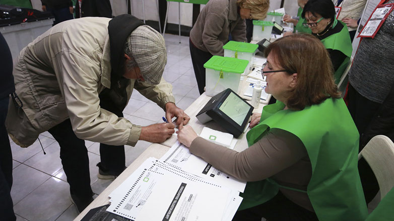  Το κυβερνών κόμμα της Γεωργίας κερδίζει τις εκλογές η φιλοευρωπαϊκή αντιπολίτευση συγκεντρώνει ποσοστό 38,28%.