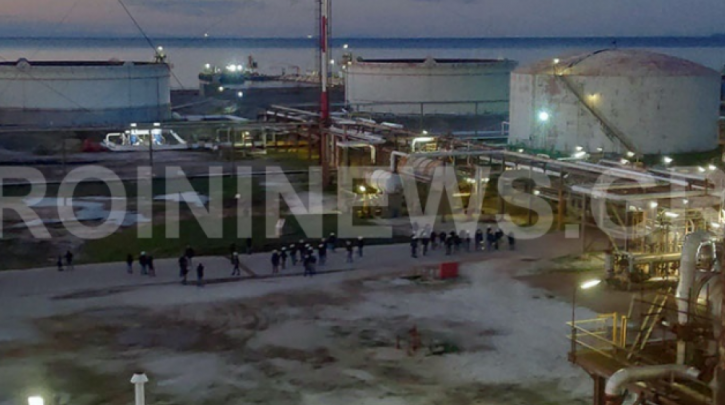 Kavala Oil: ΜΑΤ έχουν περικυκλώσει το εργοστάσιο - Προσαγωγές εργαζομένων