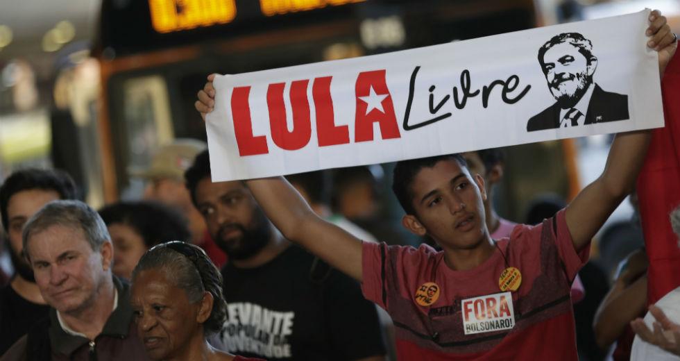 Ισχυρό προβάδισμα νίκης για τον Λούλα