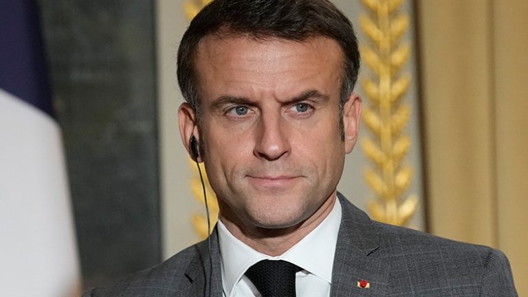 Ευρωεκλογές 2024 - Γαλλία: Πρόωρες εκλογές προκήρυξε ο Μακρόν μετά τη σαρωτική νίκη της Λεπέν