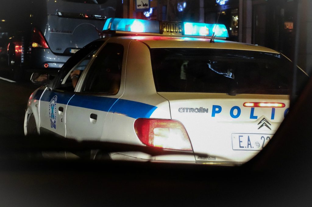 Ηγουμενίτσα: Αστυνομικός μετέφερε με υπηρεσιακό όχημα 100 κιλά χασίς