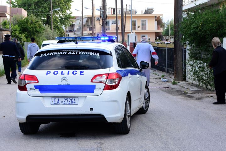 Θεσσαλονίκη: Αιματηρό επεισόδιο σε ουζερί – Μαχαίρωσε τον μάγειρα και τράπηκε σε φυγή