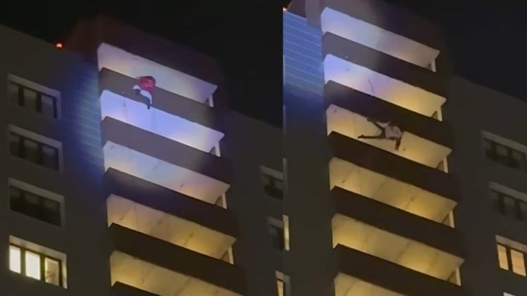  Άνδρας ντυμένος Άγιος Βασίλης πέφτει από τον 24ο όροφο και σκοτώνεται