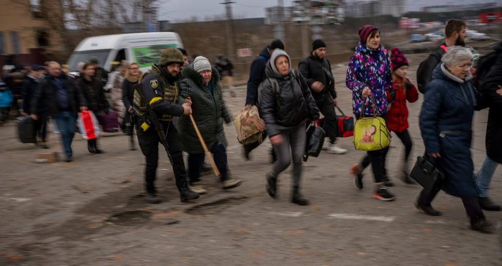 Ουκρανική τραγωδία: Οριακές διαπραγματεύσεις και 10 εκατομμύρια ξεριζωμένοι