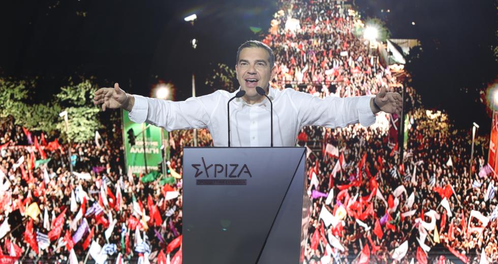 Η μεγάλη συγκέντρωση του ΣΥΡΙΖΑ στην Αθήνα - «Μήνυμα νίκης»