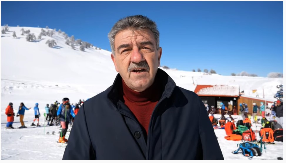 Ο Δήμαρχος Γρεβενών Γιώργος Δασταμάνης στους αγώνες αλπικού σκι της Βασιλίτσας