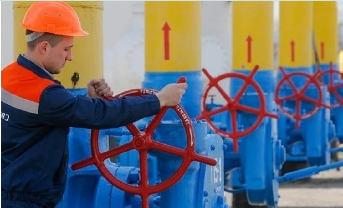 Οι εταιρείες ενέργειας ετοιμάζονται για ραντεβού με τον Πούτιν - Ποιές πληρώνουν σε ρούβλια