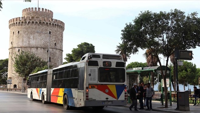 Θεσσαλονίκη: «Τον αναζητούσαμε 1,5 ώρα!» - Ξεσπάει ο πατέρας του 11χρονου που κατέβασαν από λεωφορείο