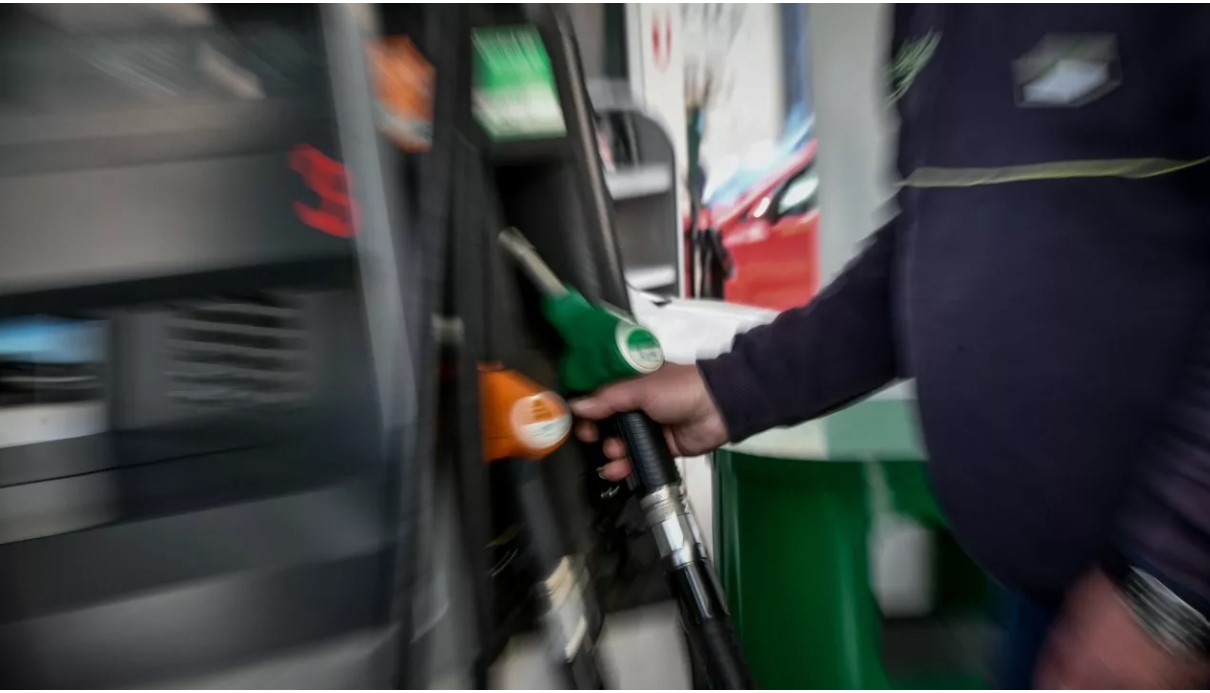Στη φάκα το ένα μετά το άλλο τα βενζινάδικα – «Τρύπιο» το σύστημα εισροών-εκροών