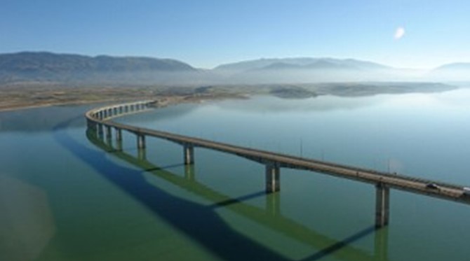 Γέφυρες - κίνδυνος θάνατος για τον λαό στη «σκιά» των μεγάλων πρότζεκτ