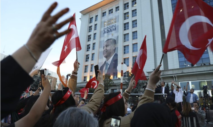 Διαψεύστηκαν οι δημοσκοπήσεις και στην Τουρκία- Μάχη Ερντογάν και Κιλιτσντάρογλου στον β’ γύρο