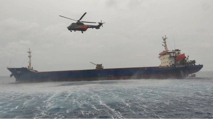 Σύγκρουση πλοίων στη Χίο: Βίντεο και φωτογραφίες της επιχείρησης του Λιμενικού - Πώς αποφεύχθηκε η ένταση
