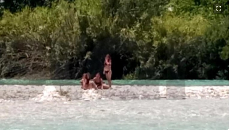 Άρτα: Φωτογραφίες- ντοκουμέντα των τεσσάρων κοριτσιών που παρασύρθηκαν από τα νερά στον ποταμό Άραχθο
