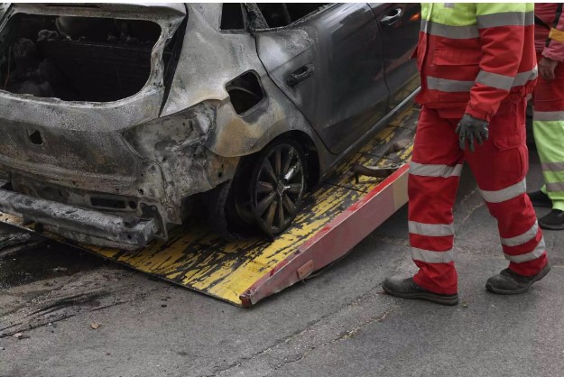 Κατερίνη: Μητέρα τριών παιδιών η γυναίκα που κάηκε ζωντανή στο αυτοκίνητό της