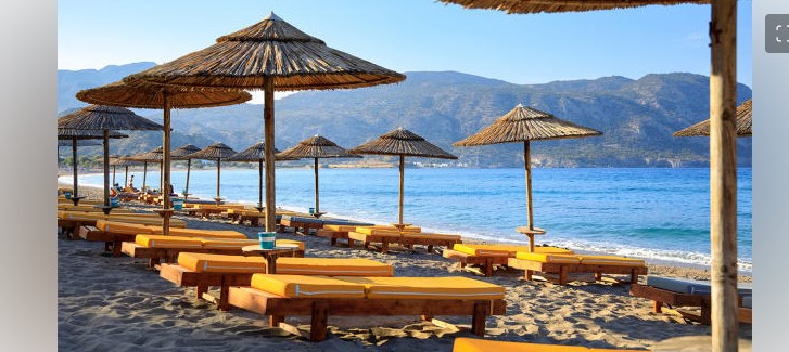 Χαλκιδική: Υπεύθυνος beach bar έδειρε ζευγάρι που ήθελε να καθίσει στην παραλία με πετσέτα - Στο νοσοκομείο 74χρονος