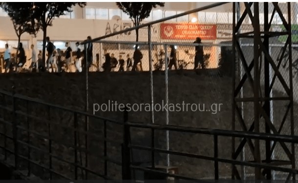 Θεσσαλονίκη: Άγρια συμπλοκή ανηλίκων με μαχαίρια και κατσαβίδια (Video)