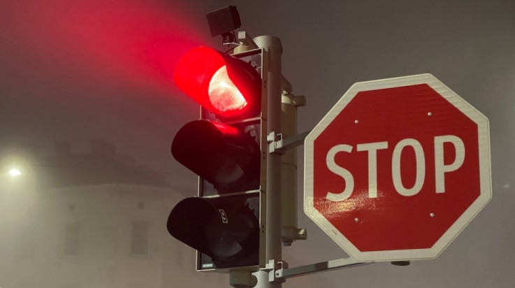 Γιατί η πινακίδα του STOP είναι οκταγωνική;