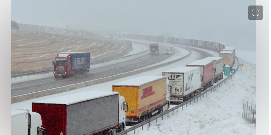 Σλοβακία: Ουρές χιλιομέτρων στα σύνορα με την Ουκρανία - Φορτηγά κλείνουν τα περάσματα