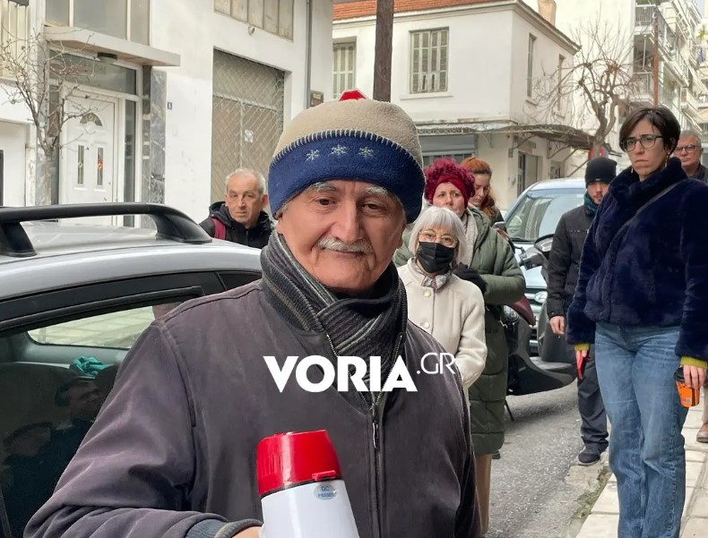 Θεσσαλονίκη: Διαμαρτυρία για έξωση συνταξιούχου με προβλήματα υγείας από πλειστηριασμένο σπίτι στους Αμπελόκηπους (φωτο+video)
