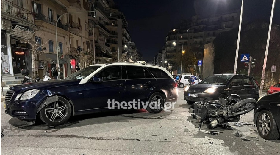 Θεσσαλονίκη: Έκλεψαν περίπτερο και τράκαραν σε ταξί καθώς διέφευγαν