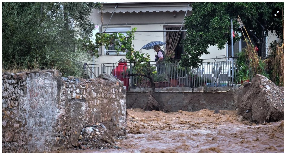  «Λιμνούπολη» από την κακοκαιρία: Ποτάμια οι δρόμοι