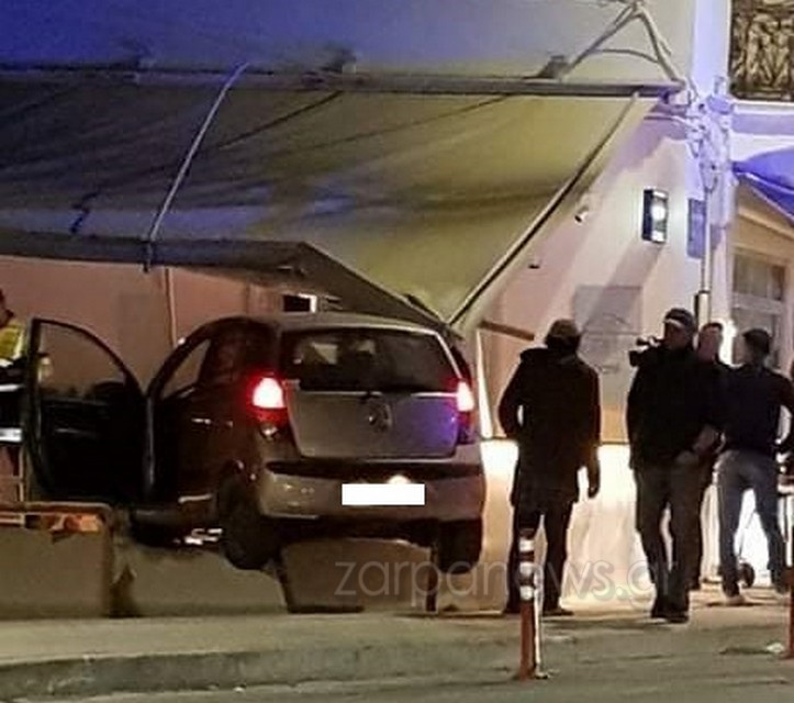 XANIA - Κρήτη: Απίστευτο τροχαίο! – Αυτοκίνητο «προσγειώθηκε» σε κρεπερί 
