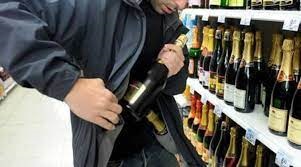 Πτολεμαΐς: Κλοπή 10 φιαλώνμε αλκοολούχα ποτά απο Super Market αφαίρεσαν δύο αλλοδαποί