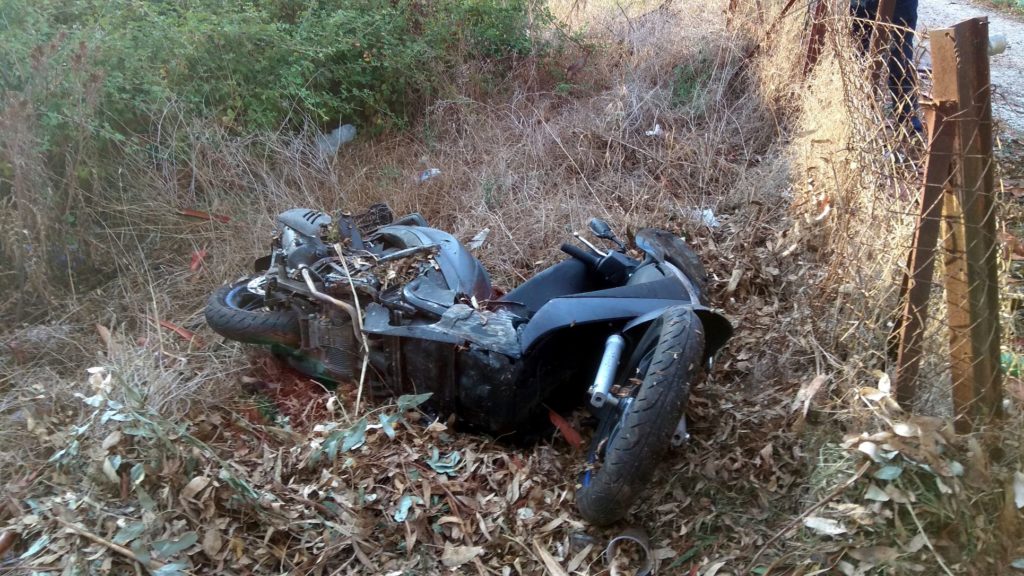 Τροχαίο ατύχημα στα Σέρβια Κοζάνης με σοβαρό τραυματισμό 16χρονου- Η γιατρός του Κέντρου Υγείας έσπευσε στο σημείο με το όχημα της