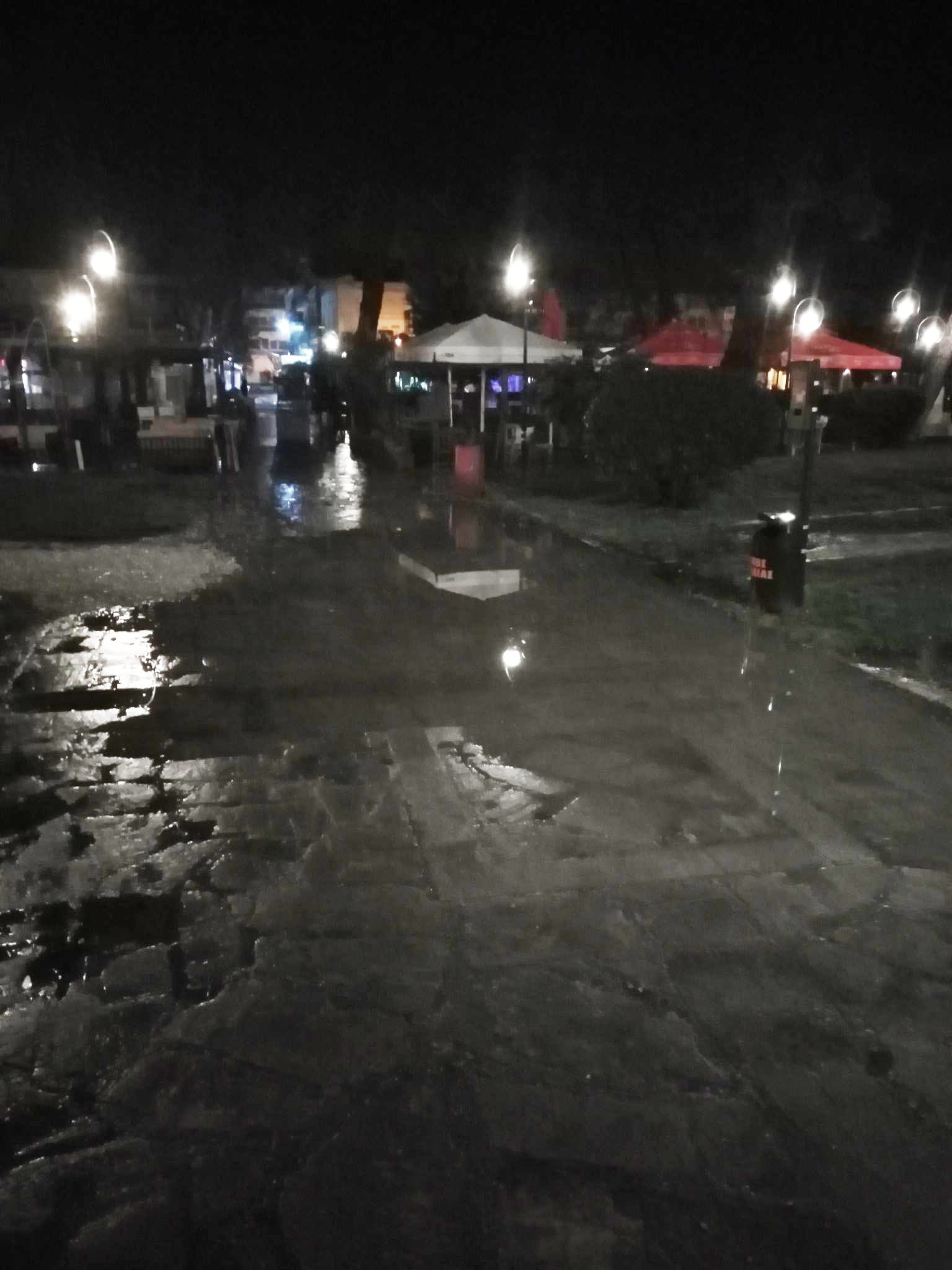 Παλαιόν Πάρκον - Τσιμεντένιο έλος αδιαπέραστο (με το πρώτο ψιλόβροχο)