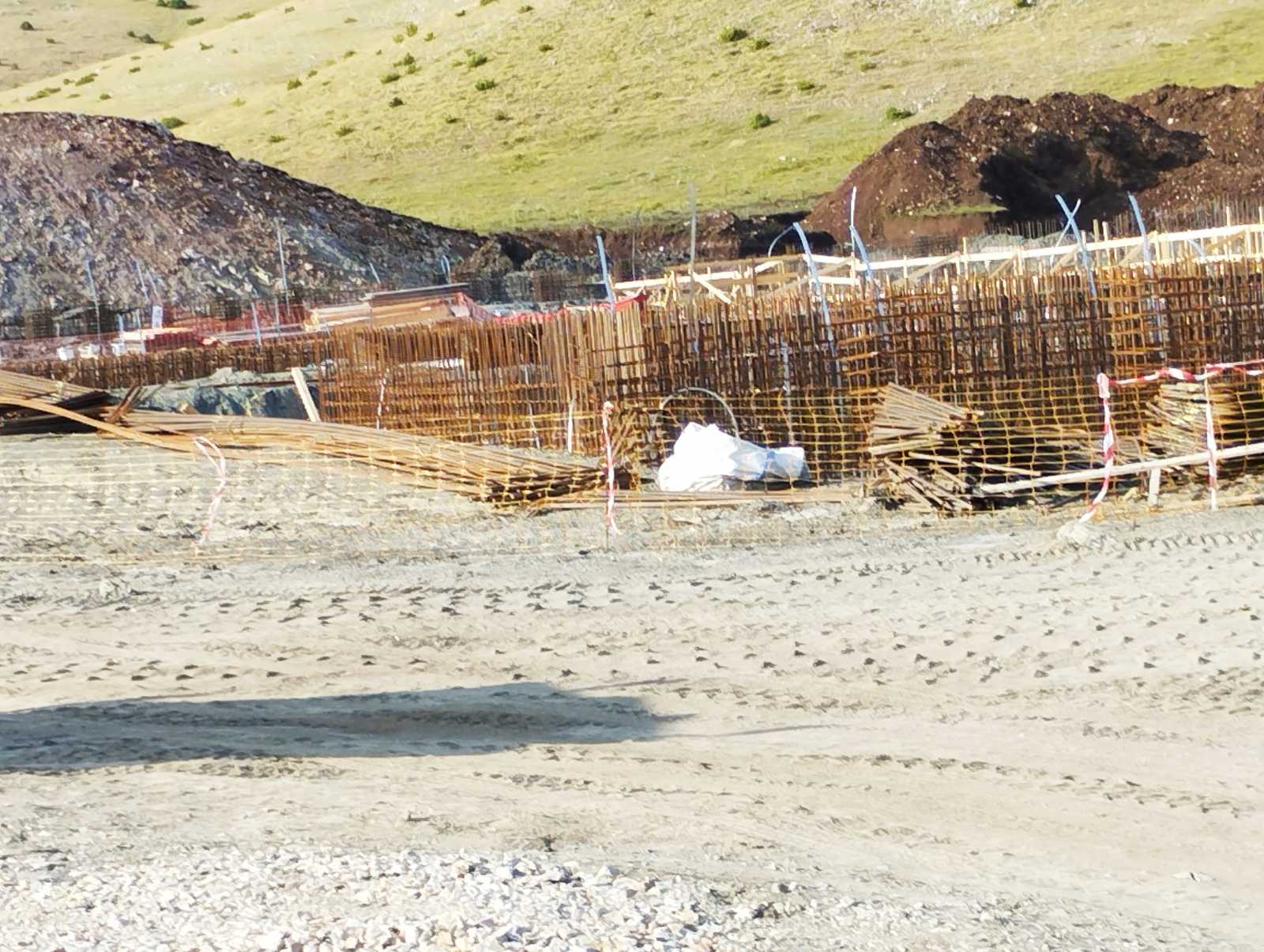 Νίκος Βουνοτρυπίδης: Έχουν πέσει λοιπόν τα μπετά σε πρώτο στάδιο 1η, 2η, 3η φωτ.), προχωράνε με γρήγορους ρυθμούς