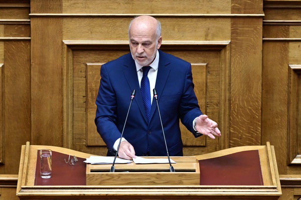 Γκάφα Φλωρίδη: Δεσμεύτηκε για κατάργηση ασυλίας των τραπεζιτών που νομοθέτησε ο Μητσοτάκης