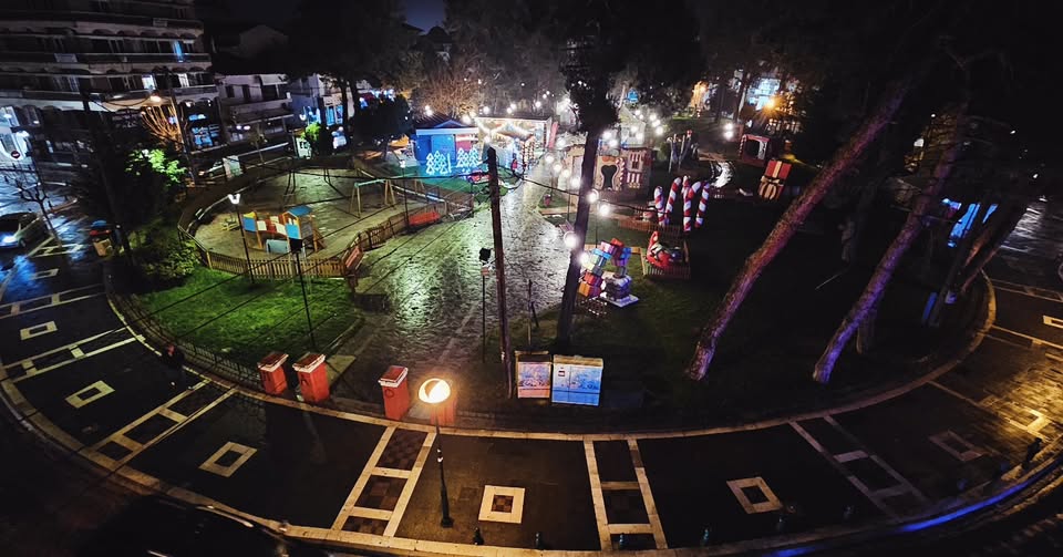 Μια καλλιτεχνική φωτογραφία του Παλαιού Πάρκου από τον πάντα δημιουργικό  Χρήστο Ιωάννου 